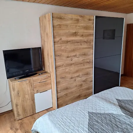 Schoene 2 1/2 Zimmer Ferienwohnung In Oberstaufen - Hoamatle - Exterior photo