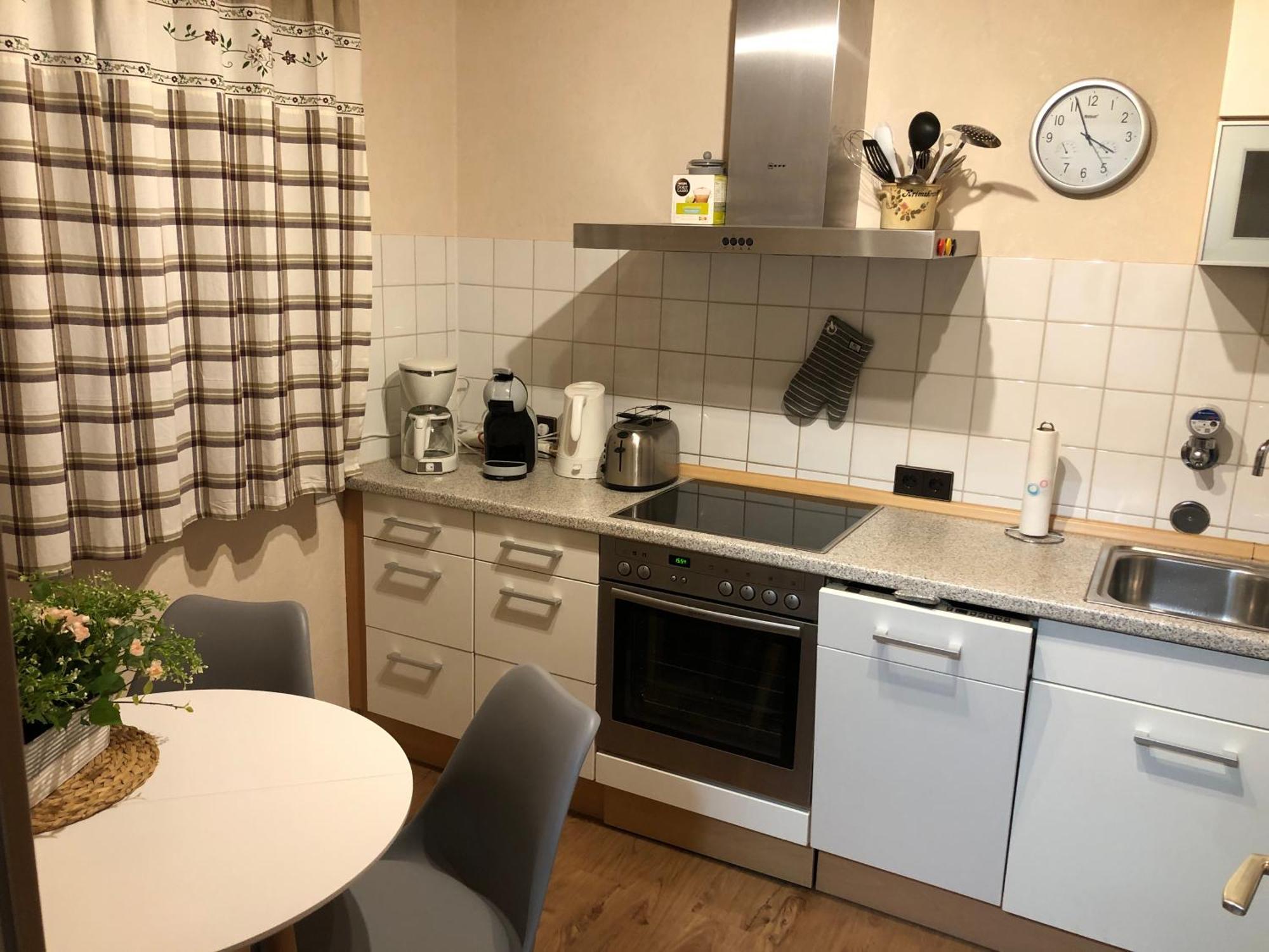 Apartment Schone 2 1/2 Ferienwohnung In - Hoamatle -
